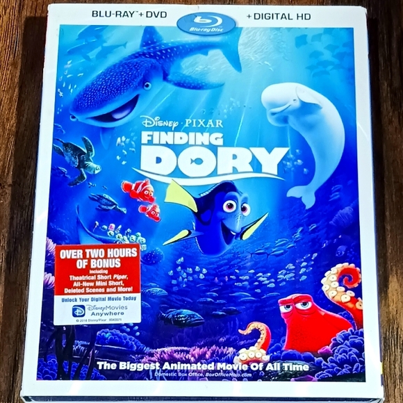 Disney Pixar FINDING DORY on BLU-RAY + DVD - Picture 1 of 2